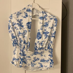 Topp - Säljer denna topp från shein då den inte passar!💗