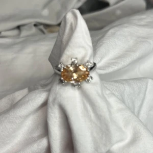 Ring från ioaku - En jätte fin ring från ioaku, den finns inte att köpa nu utan var bara med i julkalendern 2024❤️ Den är även justerbar❤️