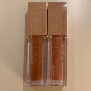Läppglans! - Säljer två stycken ”Lifter gloss” från Maybelline. Använda ett par gånger men är som nya. Jag säljer dom för jag har andra läppglans som jag använder! Dom säljs inte som par så om man vill köpa en så går det bra! Priset är för båda tillsammans!💕 