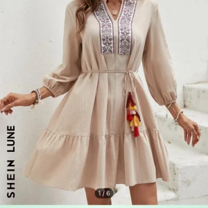 Klänning - Aldrig använd