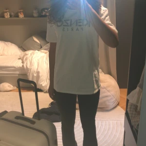 Kenzo tröja  - T-shirt från kenzo knappt använd och i nytt skick