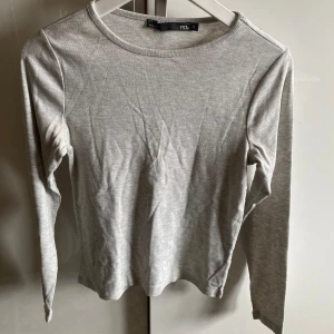 Tröja💕 - Använd några gånger 💕