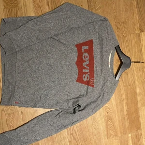 Levis tröja - Levis tröja 