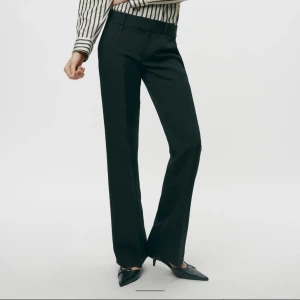 Söker/byte - Söker ovanstående från zara i S eller M. Har ett par i XS jag kan byta!!