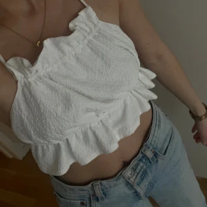 Ginatricot topp - Somrig topp från gina🤍 Öppen rygg med justerbar knytning