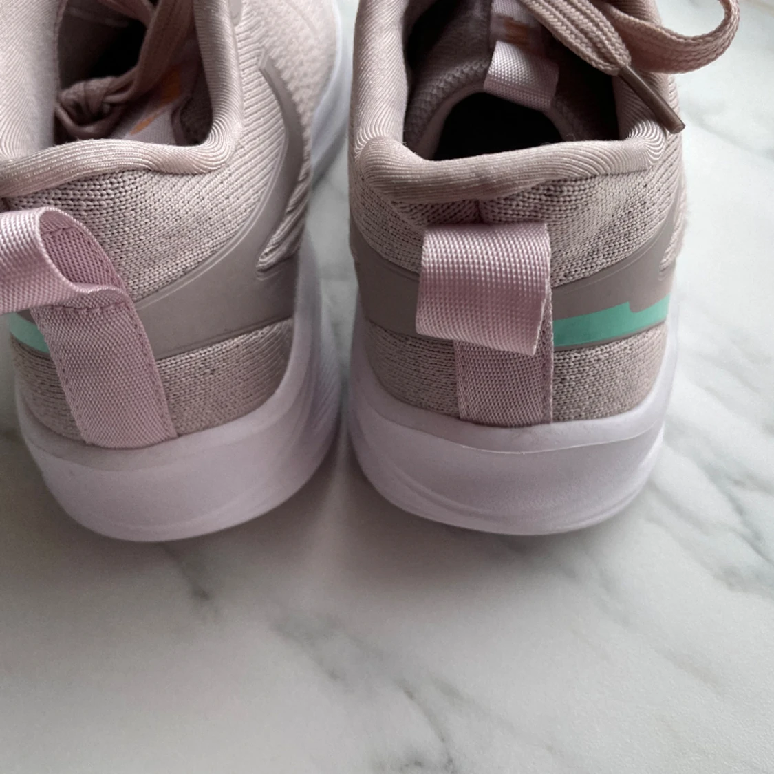 Helt nya träning fritids skor stl 37 - 91