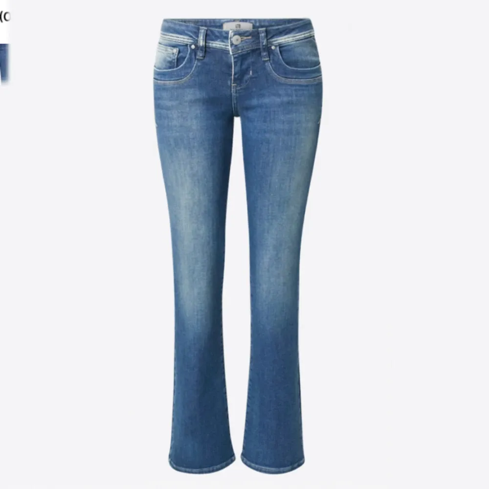 Säljer dessa Ltb jeans i modellen valerie som är oanvända och helt slutsålda,skriv vid frågor 💗. Jeans & Byxor.