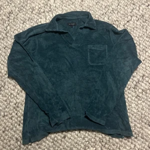 Paul and friends frotté tröja - Extremt fin lång armad frotté tröja från märket Paul and friends i storlek S. 