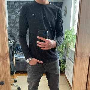 Calvin Klein golf shirt - Storlek S, ganska liten