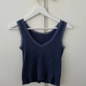 Brandy Melville Tank  - Brandy Melville Blå Tank Top Small Mörk blå