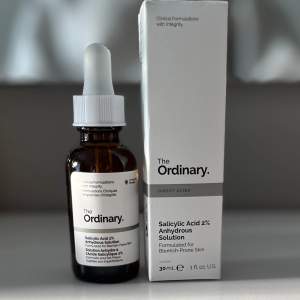 Säljer ett oanvänt The ordinarie  (Salicylic Acid 2% Anhydrous Solution) serum pga felköp i butik.