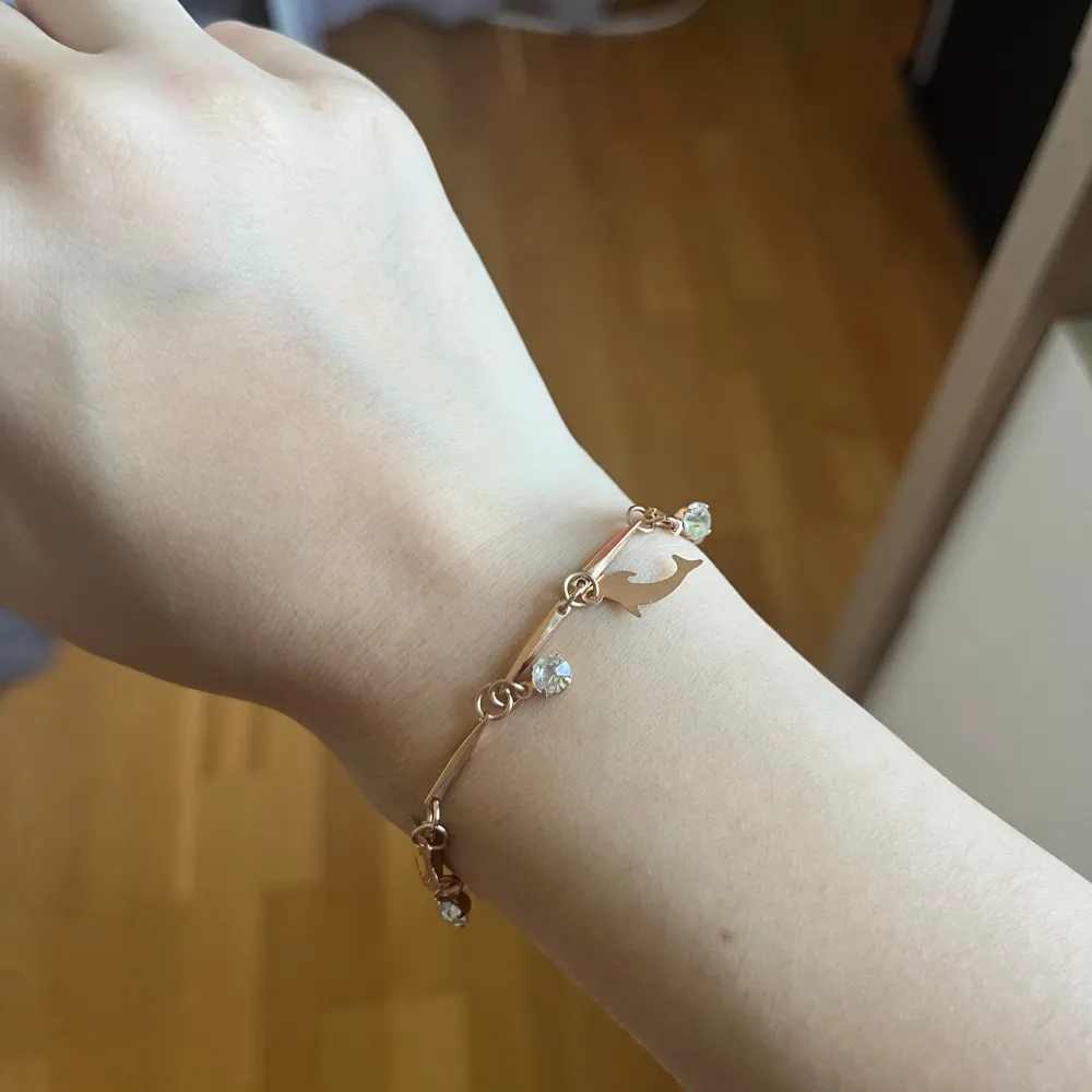 Säljer detta gulliga armband som köptes utomlands <3. Accessoarer.