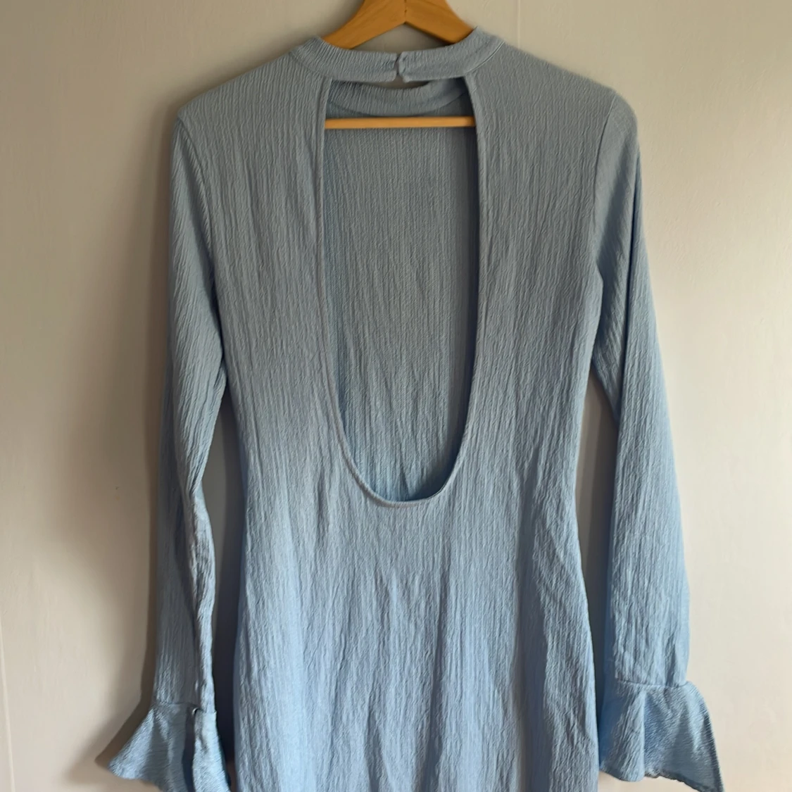 Långklänning med öppen rygg - 91