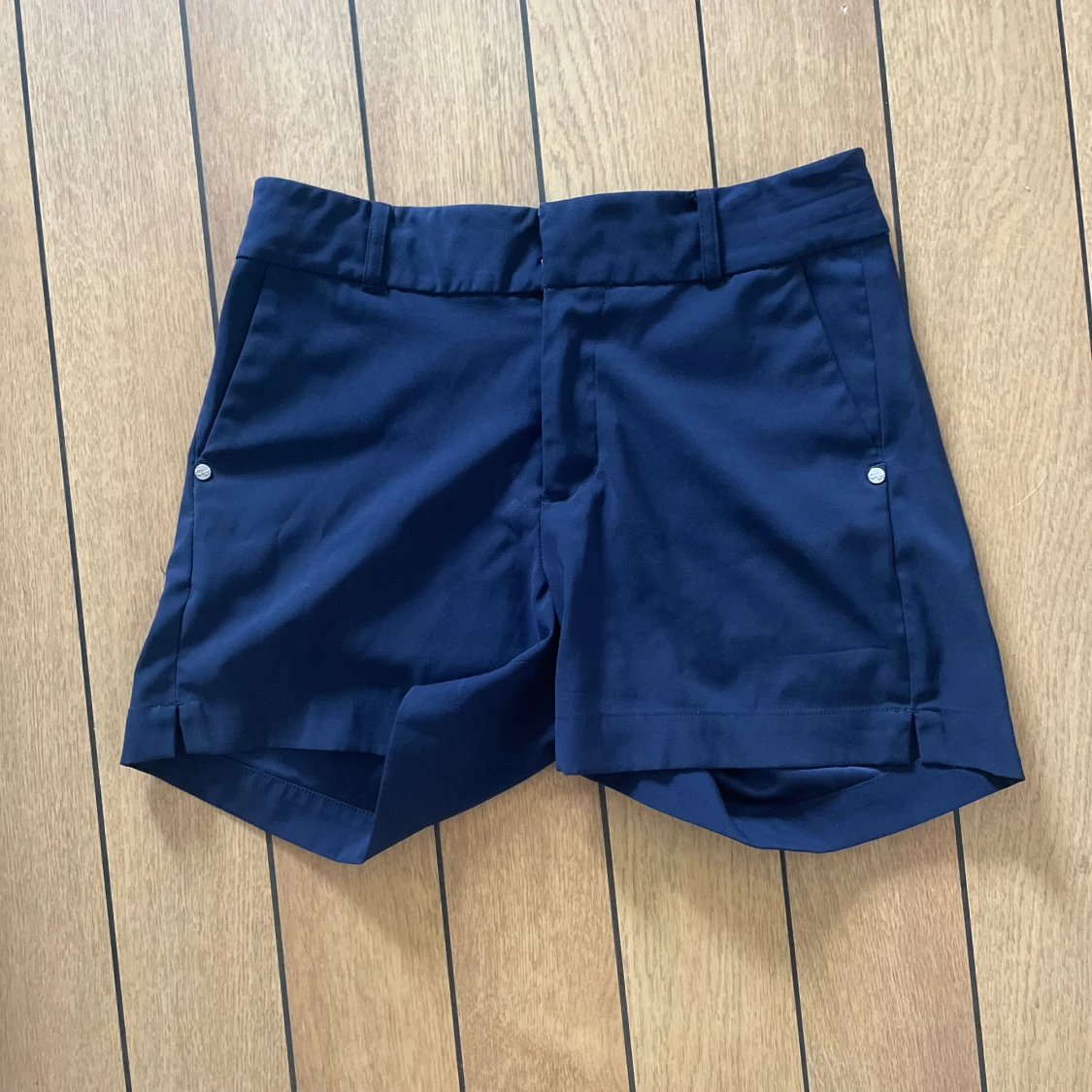 Marinblå golf/seglings shorts