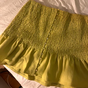 grön kjol - från plt