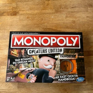 Ospelat Monopoly Cheaters edition  - Aldrig spelat, så är i nyskick. Alla delar finns kvar och ingår.