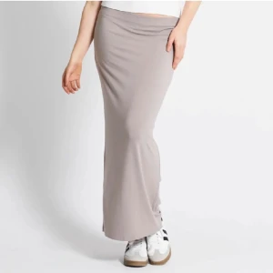 Lager 157 kjol - Säljer den fina kjolen. Fint skick 9/10🪩🎀. Storleken är small men passar mig som är 168. Priset är inte hugget i sten🎊🎀🪩