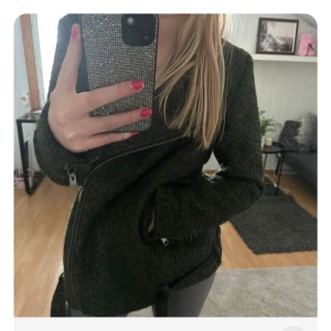 Wool coat - woolen jacket in very good condition, fits size s-m