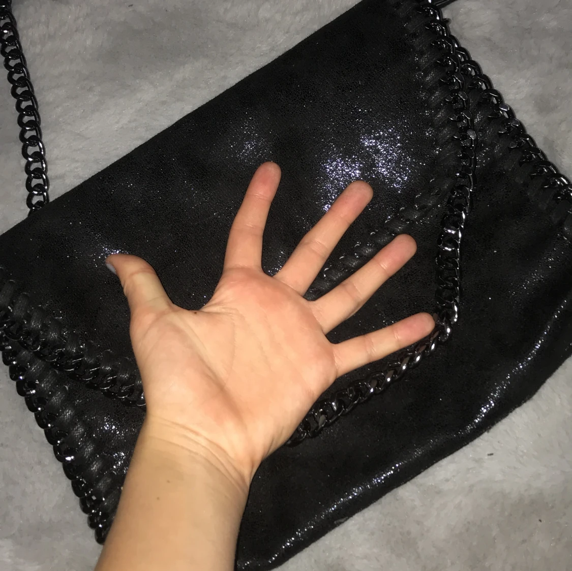 Säljer en väska - 93