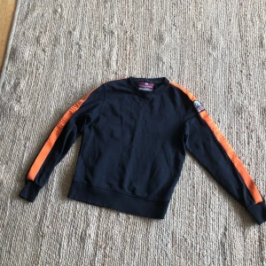 Tröja Para Jumper - Använd men i fint skick.