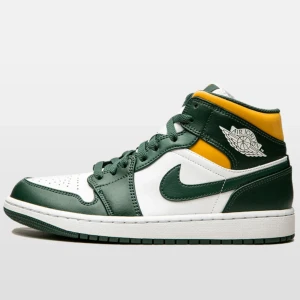 Jordans mid  - Använda en sommar, super bekväma🌸😍 Nypris runt 1300 kr