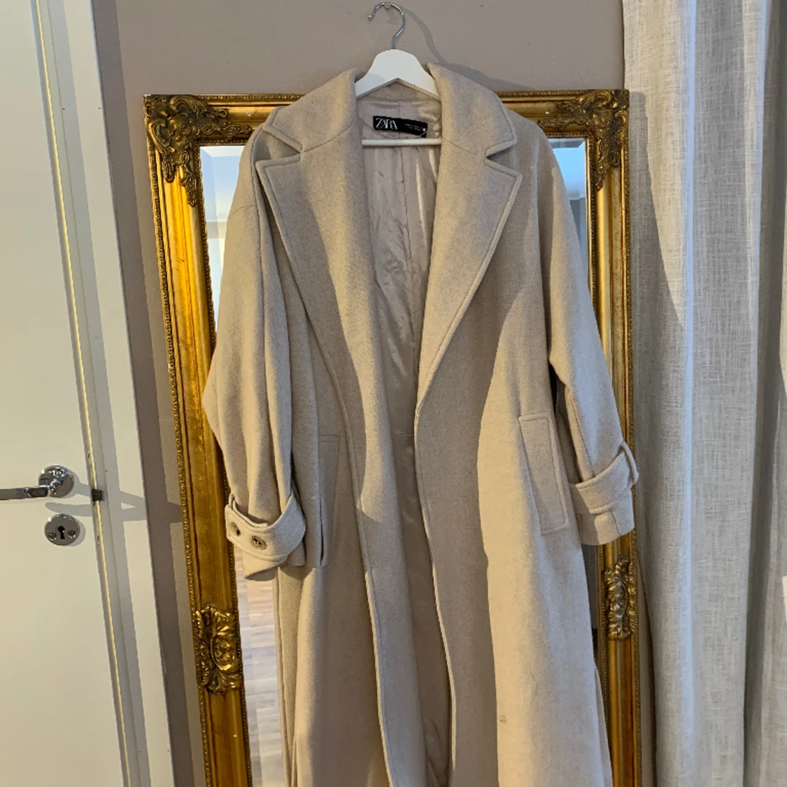 Beige kappa från Zarra - 90