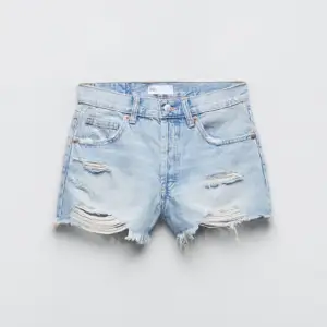 SÖKER!!!! Söker dessa shorts från zara i storlek xxs, kan köpa för 150kr