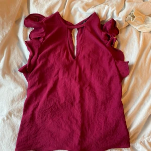 Röd blus💕 - Så söt blus💕