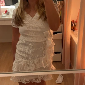 Superfin student klänning! - Säljer denna superfina studentklänningen!💓