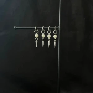 Örhängen silver - Säljes för 59kr/paret + frakt 🚚 📦 📬