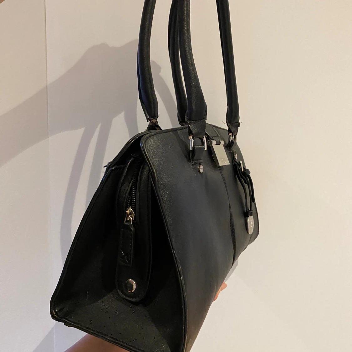 Svart handväska Fiorelli  - 91