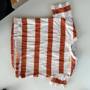 T-shirt barn - Skön och snygg T-shirt för barn både för flickor och pojkar 😻