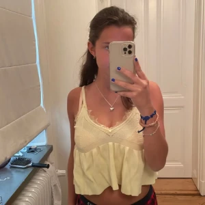 Söt topp - Fin gul topp perfekt till sommaren