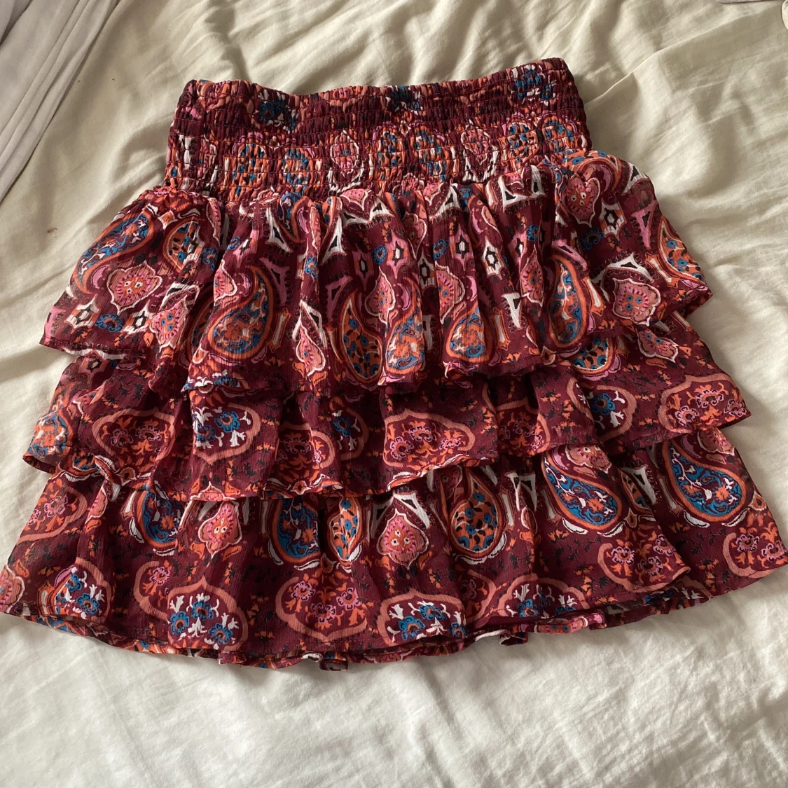 Gullig kjol från Lindex