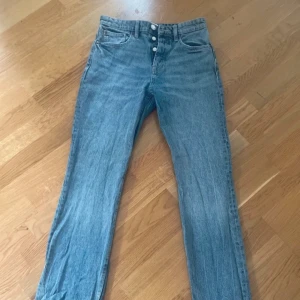 Jeans  - Super snygga jeans från zara! Storlek S. 