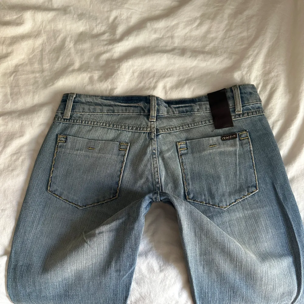 Vintage från Reactive med lapp kvar, (försmå)💓midja 39 innerben 87 jae 165. Jeans & Byxor.