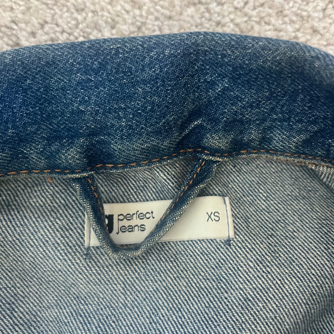 trendig denimjacka jeansjacka från Gina Tricot  - 92