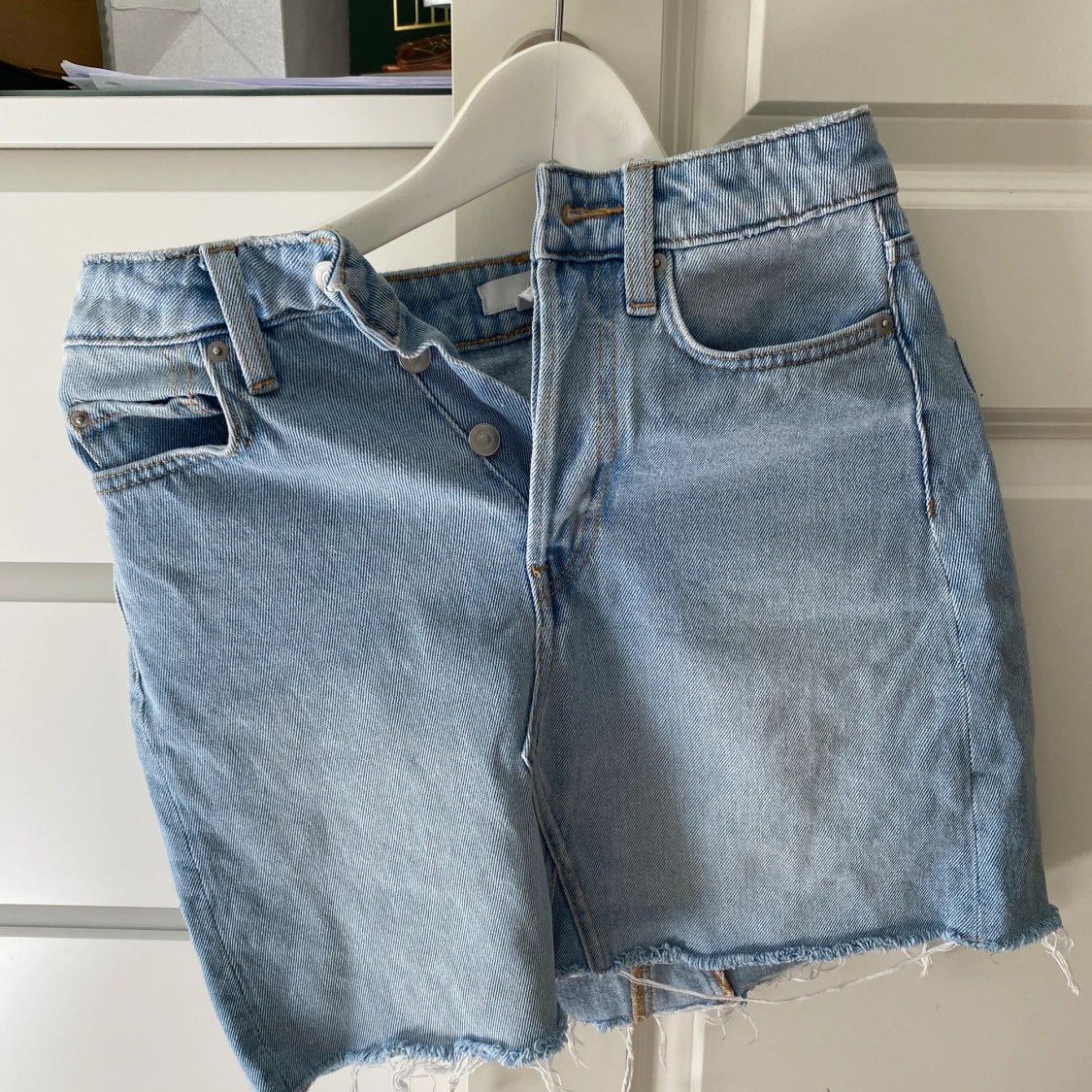 Fin jeanskjol från hm - 90