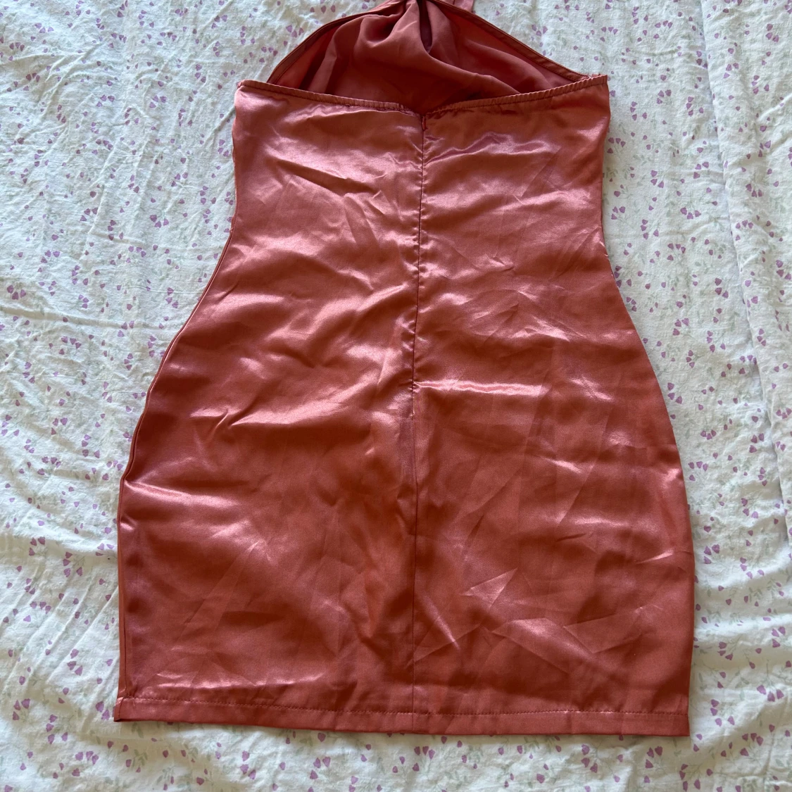 Satin klänning - 90