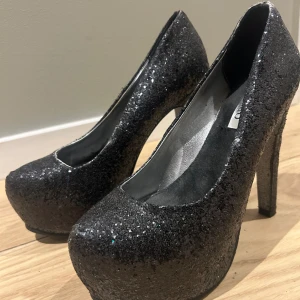 Glitterpumps - Glitterpumps