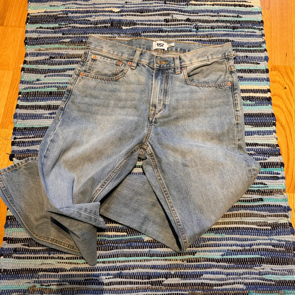 Snygga o ljusa jeans från lager 157. Nästan aldrig använda så dom är i jätte bra skick! Säljer endast pga dom e för stora för mig! Hör gärna av er vid intresse eller frågor🙏😎. Jeans & Byxor.