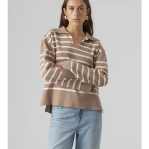 Tröja - Ny pris 450kr använd 1 gång