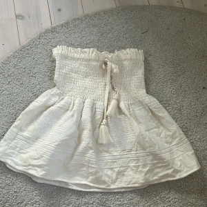 Zara kjol - Använd fåtal ggr väldigt bra skick 