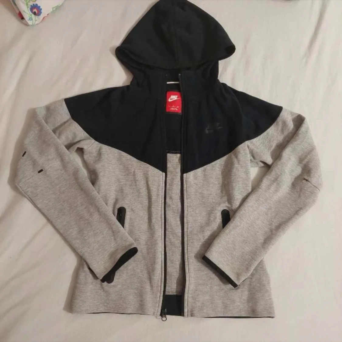 Nike tech fleece 