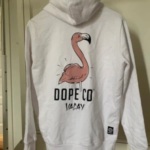 Dope hoodie  - Dope hoodie i storlek M men känns som xs-s  💓