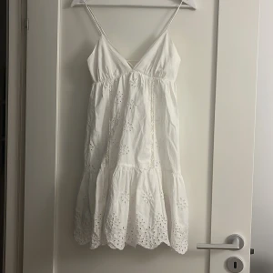 Sommarklänning  - Använd fåtal gånger 