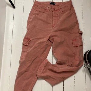 baggy cargobyxor rosa herr  - använda fåtal gånger 
