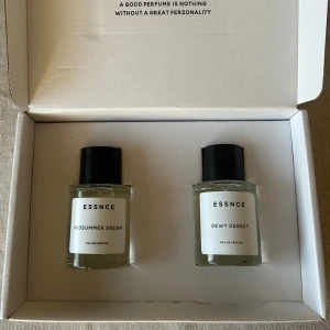 Parfym  - Säljer dessa parfymer då jag råkat beställa dubbelt, jätte fräscha och är inte ens testade. 550kr för båda💕