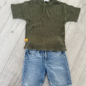 Sommarkläder  - Hej 🌸  Säljer nu av sonen’s kläder då han har vuxit ur de.  Det är blandade märken som Zara och H&M.  Är i superfin skick. 