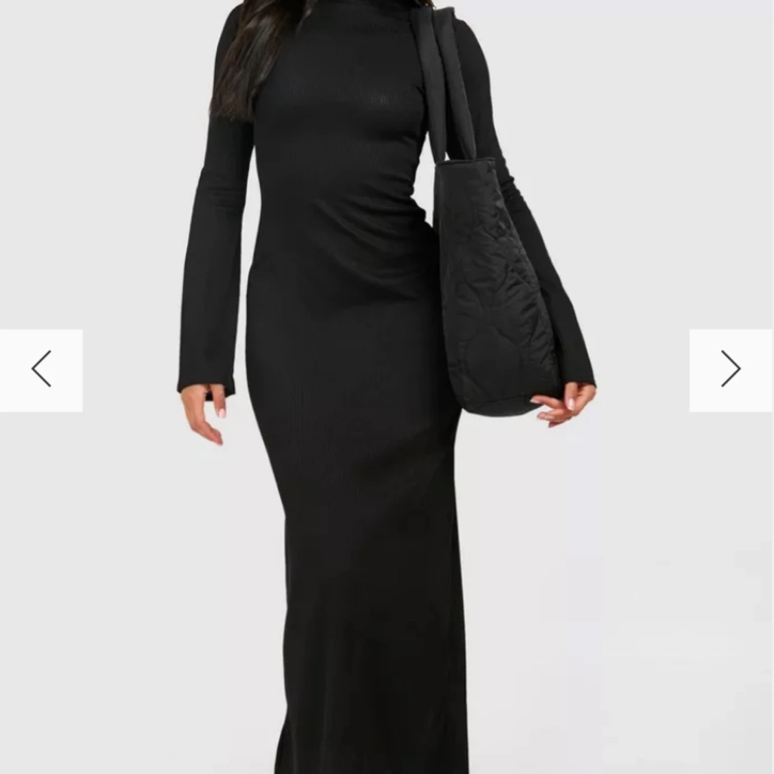 Lång ribbad klänning - Boohoo